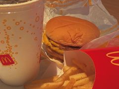 -麦当劳(番禺易发商业街店)