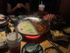-湊湊火锅·茶憩(新中关购物中心店)