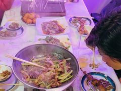 -海盗船. 龙虾烧烤. 酒馆