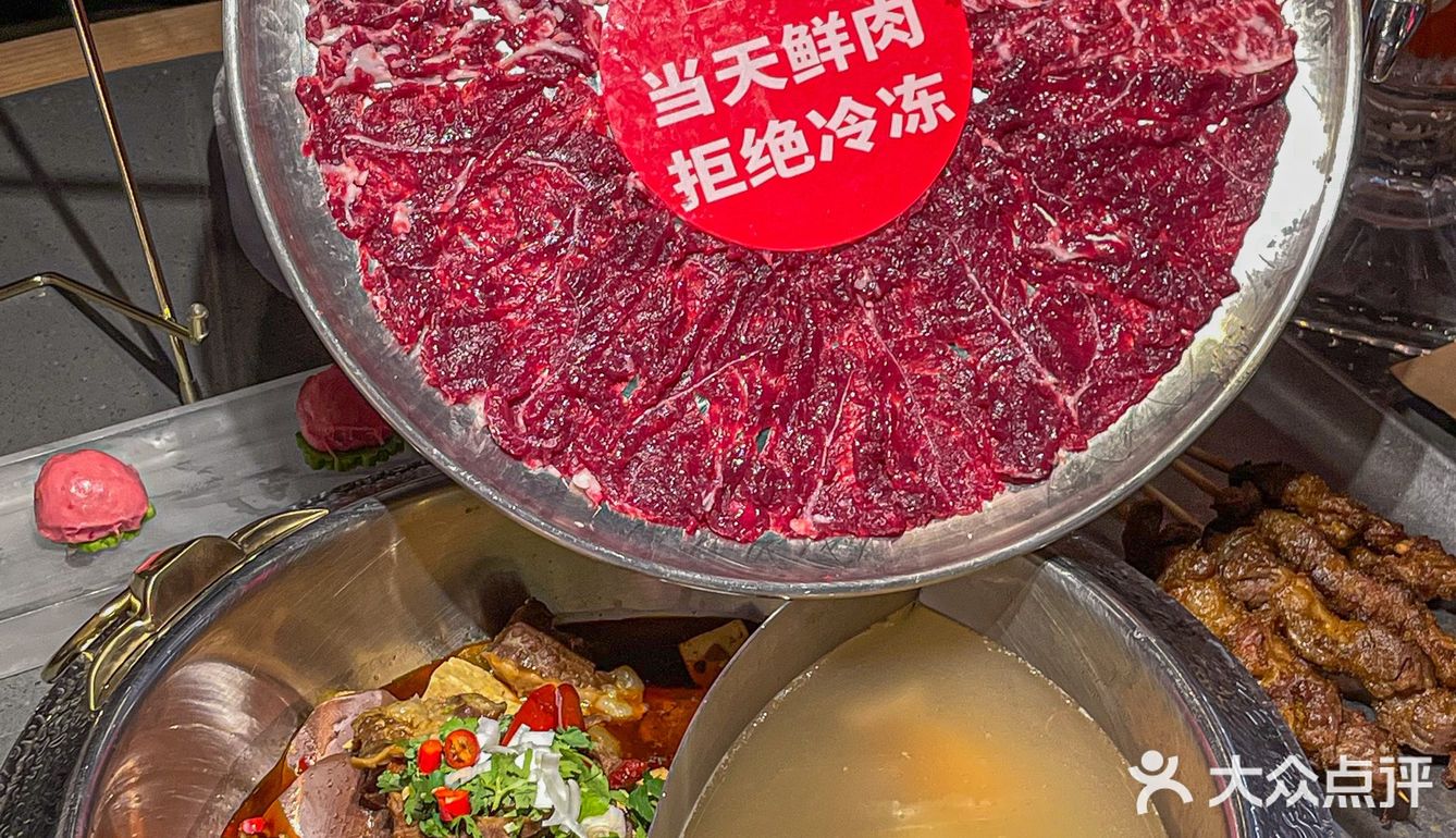 在上海吃到了重庆巨🔥的拇指生煎包！嘎嘎香