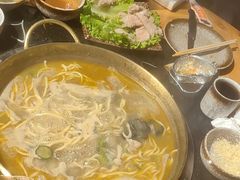 -顶顶汤火牛排火锅·经典铜锅涮肉