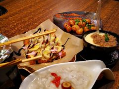 -何师烧烤·香辣蟹·川菜·30年老品牌(太古里旗舰店)