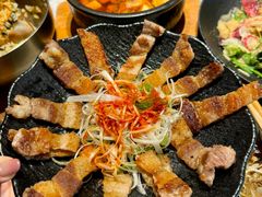 -草家酱蟹炭火烤肉店(珲春南路一店)