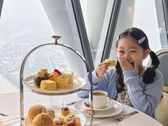 -广州塔卢特斯法国旋转餐厅