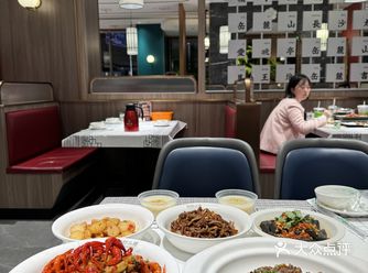 来长沙吃小龙虾，直奔靓虾二哥就对了！