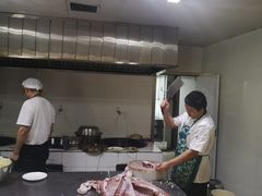 -哈密瓜抓饭(四平路店)