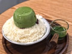 抹茶红豆鲜奶雪花冰-猫里有甜