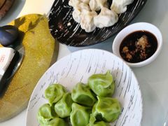 菠菜汁鲜肉水饺-唐廊烤鸭店(工体店)
