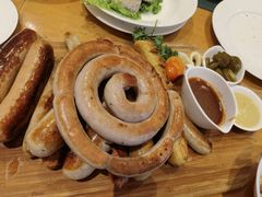 兰特伯爵自制猪肉肠配酸菜、土豆-兰特伯爵西餐厅·啤酒屋(方庄店)