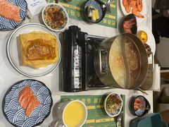 -金马门国际美食百汇(珞喻路店)