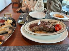 -MONICH牛排融合餐厅(和义大道购物中心店)