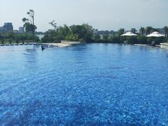 -上海滴水湖皇冠假日酒店