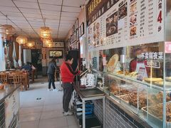 -老鼎万春卤菜(五代传承创始老店)