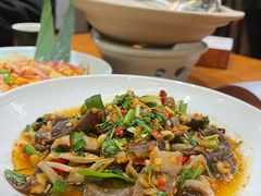 -老滇山寨•云南特色菜•地方菜•民族风情歌舞表演(金碧店)