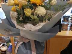 -谷莠子花艺·气球派对·绿植造景·花艺沙龙(金光华广场店)