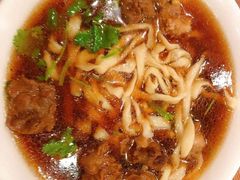 -清真吴记门钉肉饼·喜多利