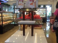 面包甜点陈列柜-红宝石·鲜奶小方·海派西点房(浦三店)