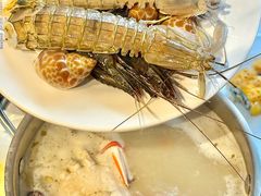 -领鲜活海鲜榴莲自助火锅(东门店)