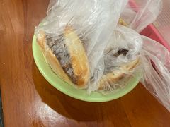 -老西关黄老太牛肉烧饼