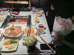 -海底捞火锅鲜切牛肉主题店(长寿路店)