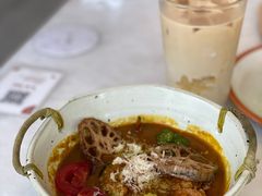 鸡腿肉蔬菜汤咖喱饭-WOKKA by艮上(中海环宇荟店)