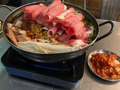 部队锅-MI WU FACTORY米屋美食工厂餐厅(绿地店)