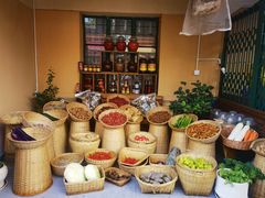 -七步香云南山里菜(昆明老街店)