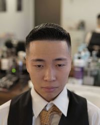 -东方先生国潮男士理发馆