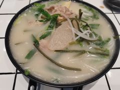 -肥汁米蘭香港米线(长宁来福士店)