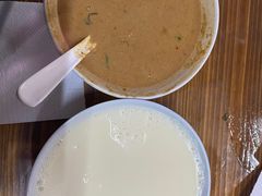 -云南大锅豆浆店
