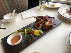 脆皮乳鸽-御龙宴