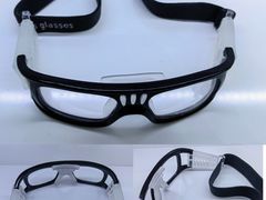 -罗伯特眼镜·蔡司官方授权(罗湖国贸店)