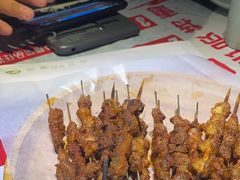 -寂寞的豆芽 烧烤酒场(丽景店)
