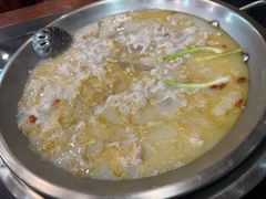 -老来福·非遗酸汤兔(凯旋路店)