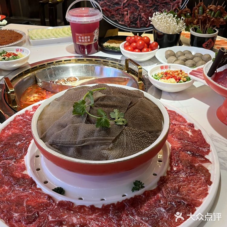 💄探店小秘书上线~发现春熙路一家超nice的火锅店!