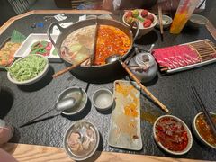 -三出山火锅(南京万象天地店)