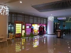 -佳影巨幕影城(萝岗香雪锐丰广场店)