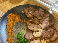 -衡哥肉铺
