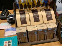 -星巴克臻选(华堂·新辰汇店)