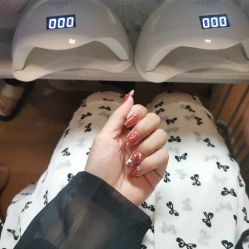 -UGIRL有个美甲