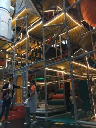 -嗨翻Hi-Fun竞技主题乐园·蹦床团建生日聚会(五棵松华熙店)
