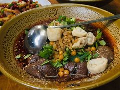 肥肠血旺-茅屋大酒店