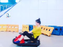 -嘿哟动霸CHUA·新潮玩运动娱乐中心·蹦床滑冰团建乐园