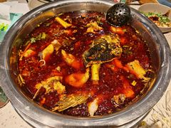 -肖肖酸萝卜鱼火锅(总店)