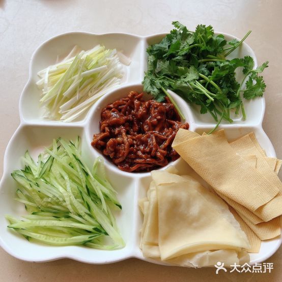 哎呀妈呀东北菜(观海路店)