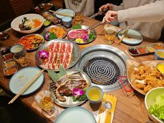 -明洞阿姨·韩式酱蟹烤肉·创意料理(三元桥店)