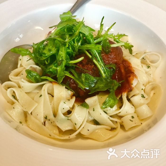 香茄和牛肉丸宽意面