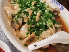 香葱淋鲈鱼-粤·向群饭店(龙津东路总店)
