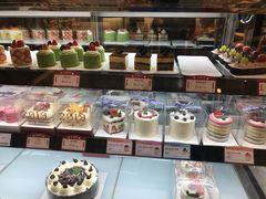零售区-罗森尼娜(德思勤店)