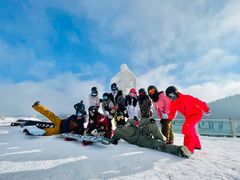 -丝绸之路山地度假区滑雪场
